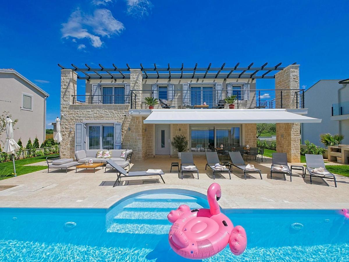 Villa Flamingo Kastelir Exterior photo