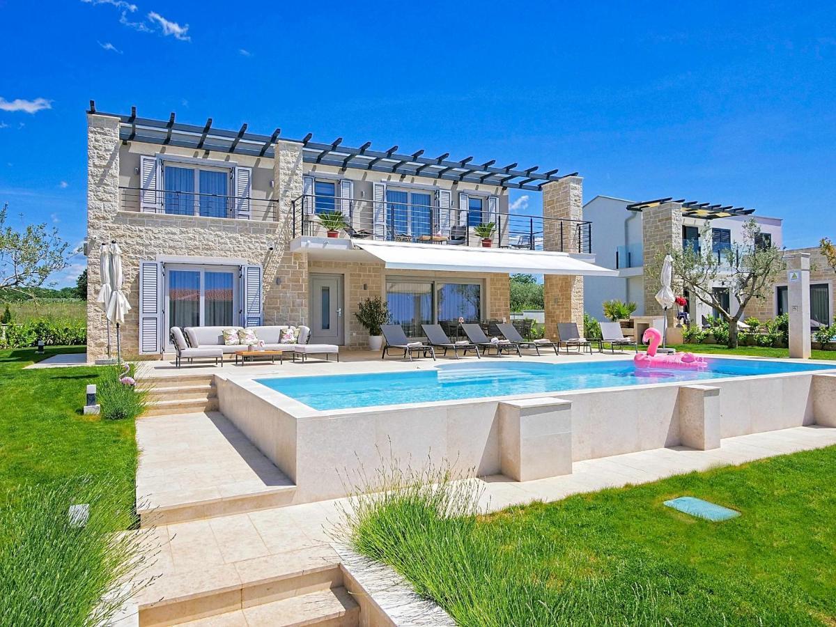 Villa Flamingo Kastelir Exterior photo